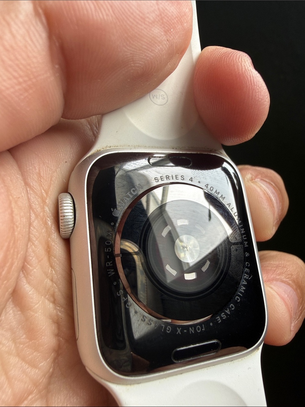 Apple Watch with White Sport Band and Lavender Charging Holder - Picture 5 of 7